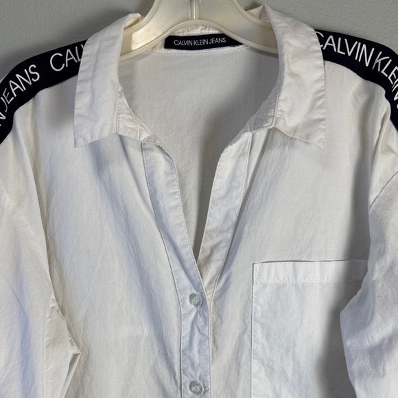 Calvin Klein Button Front White Shirt with Logo Stripes and adjustable sleeves - Picture 3 of 13